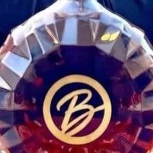 Meet your Posher, Wendall